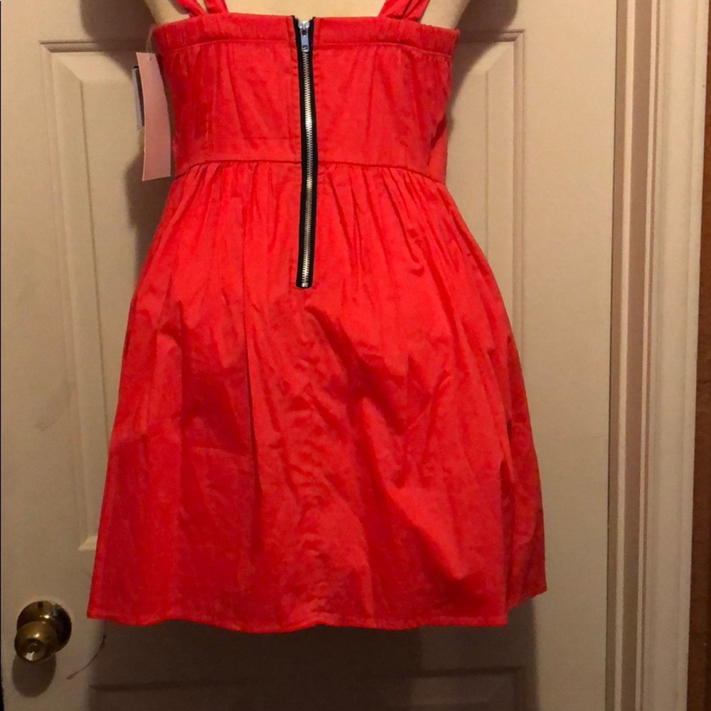 Emerald Sundae Coral Keyhole Dress - Picture 4 of 5